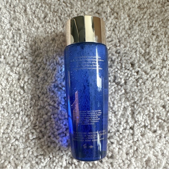 Estee Lauder Gentle Eye Makeup - Picture 2 of 2